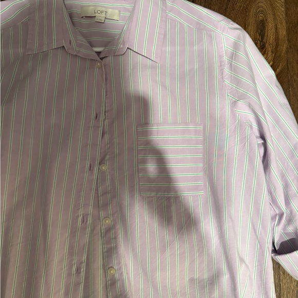 Loft size Medium button down - Picture 3 of 3